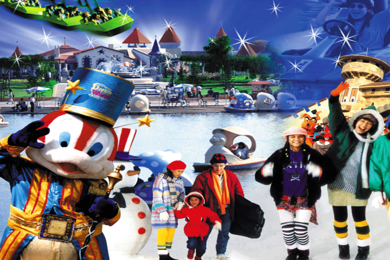 Dream World & Snow Town with Lunch Shared basis - Tourpirate