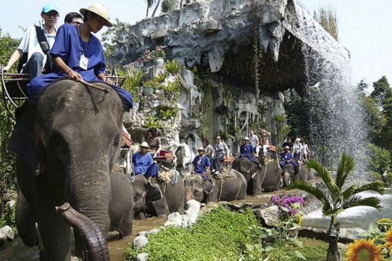 Bangkok Sampran Zoo