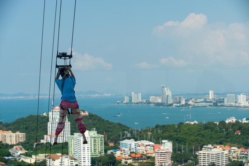 Zip lining Pattaya Tower Jump